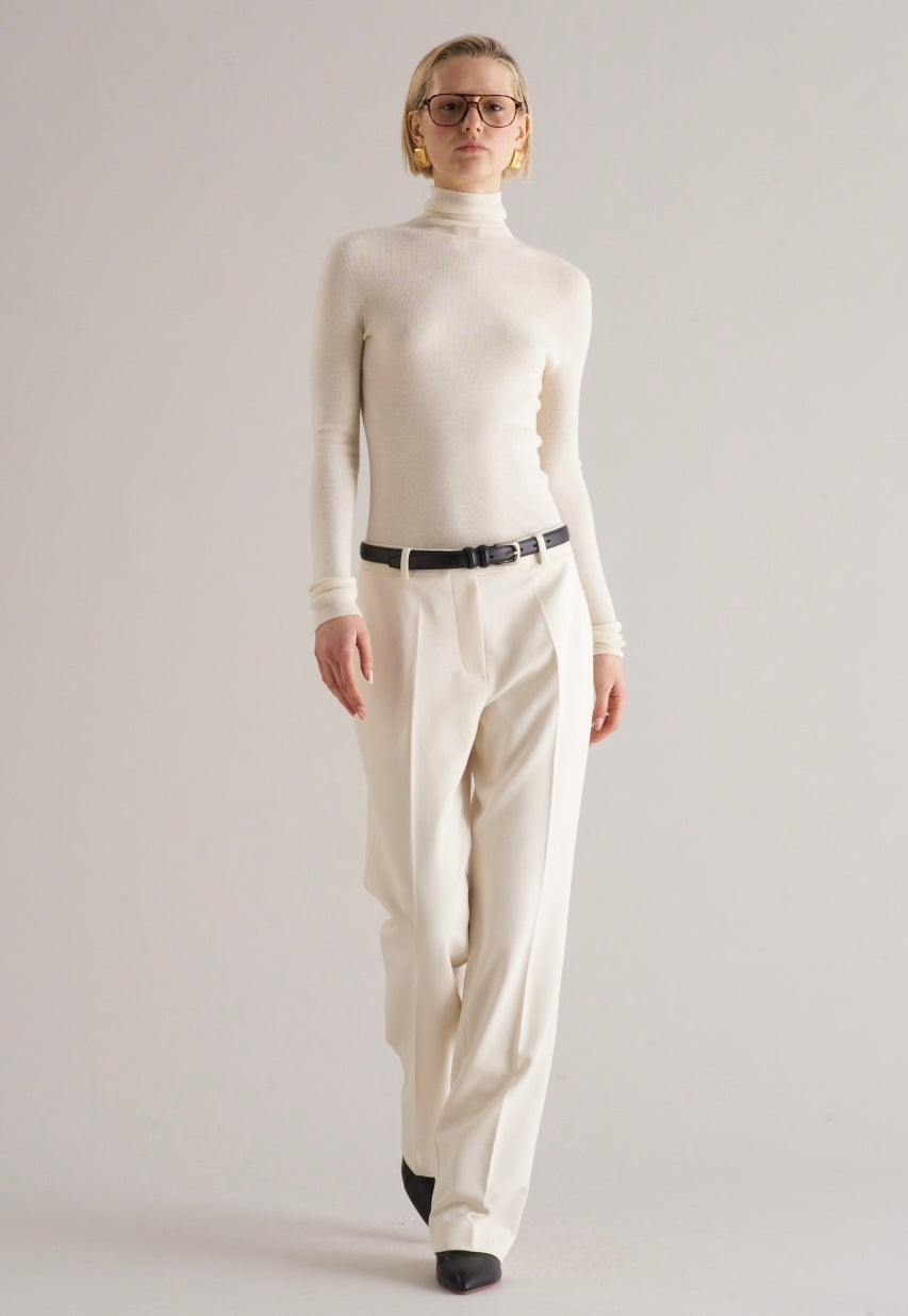 Mol Ultra Thin Merino Turtleneck Ivory