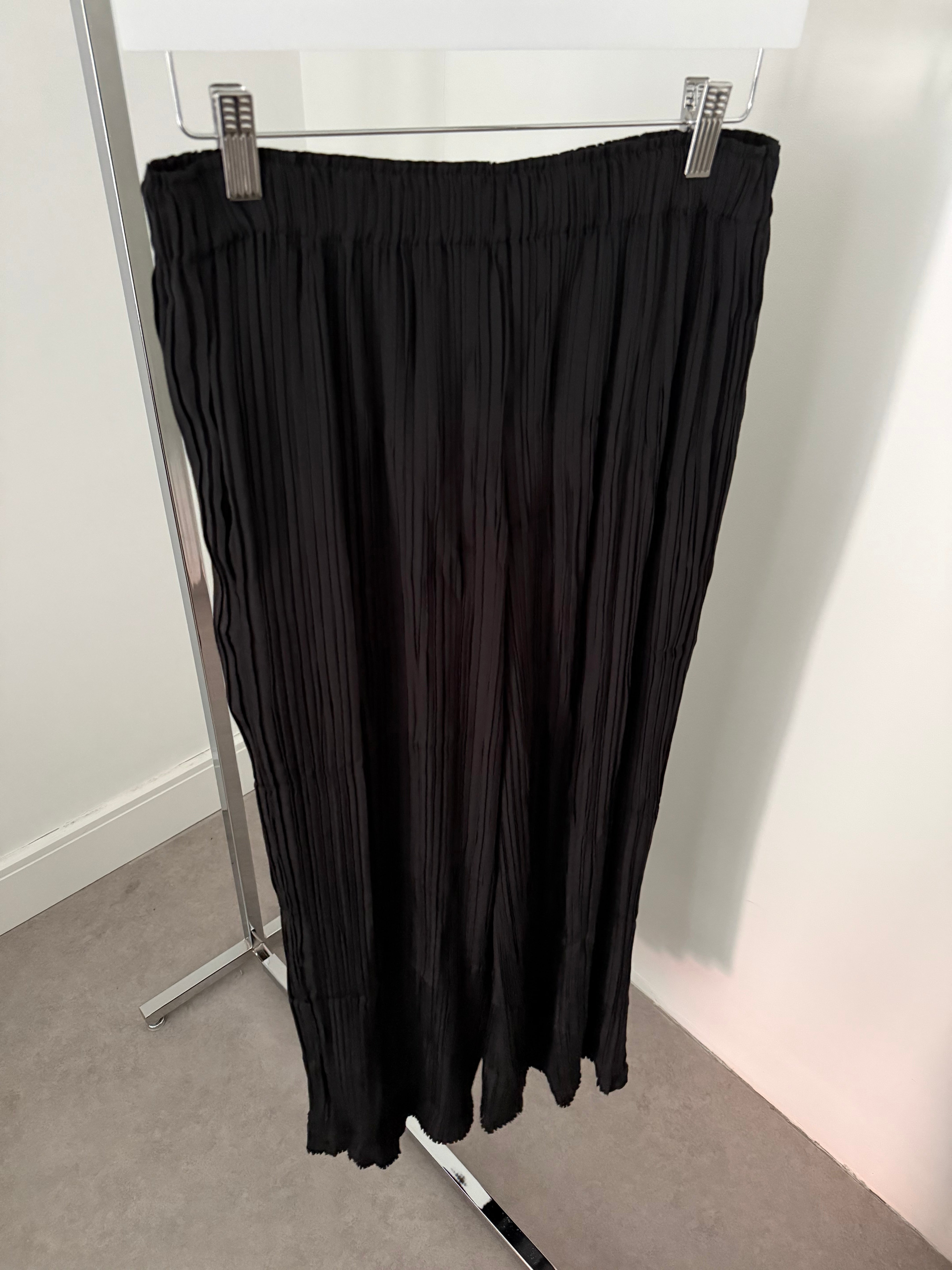Silk Plisse Trousers Black