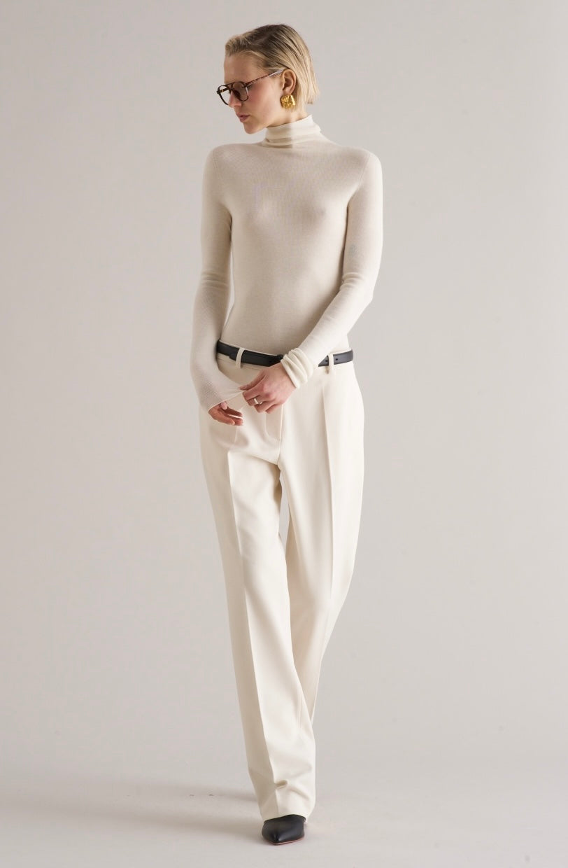 Mol Ultra Thin Merino Turtleneck Ivory