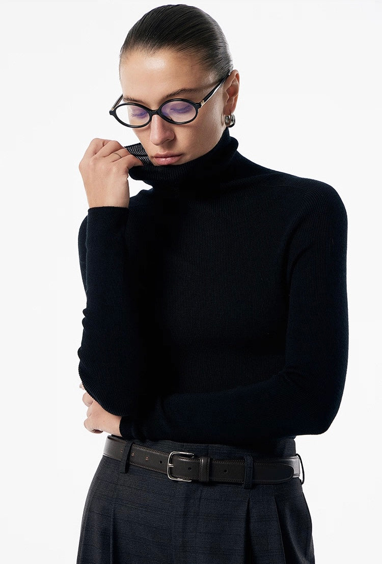 Mol Ultra Thin Merino Turtleneck Black