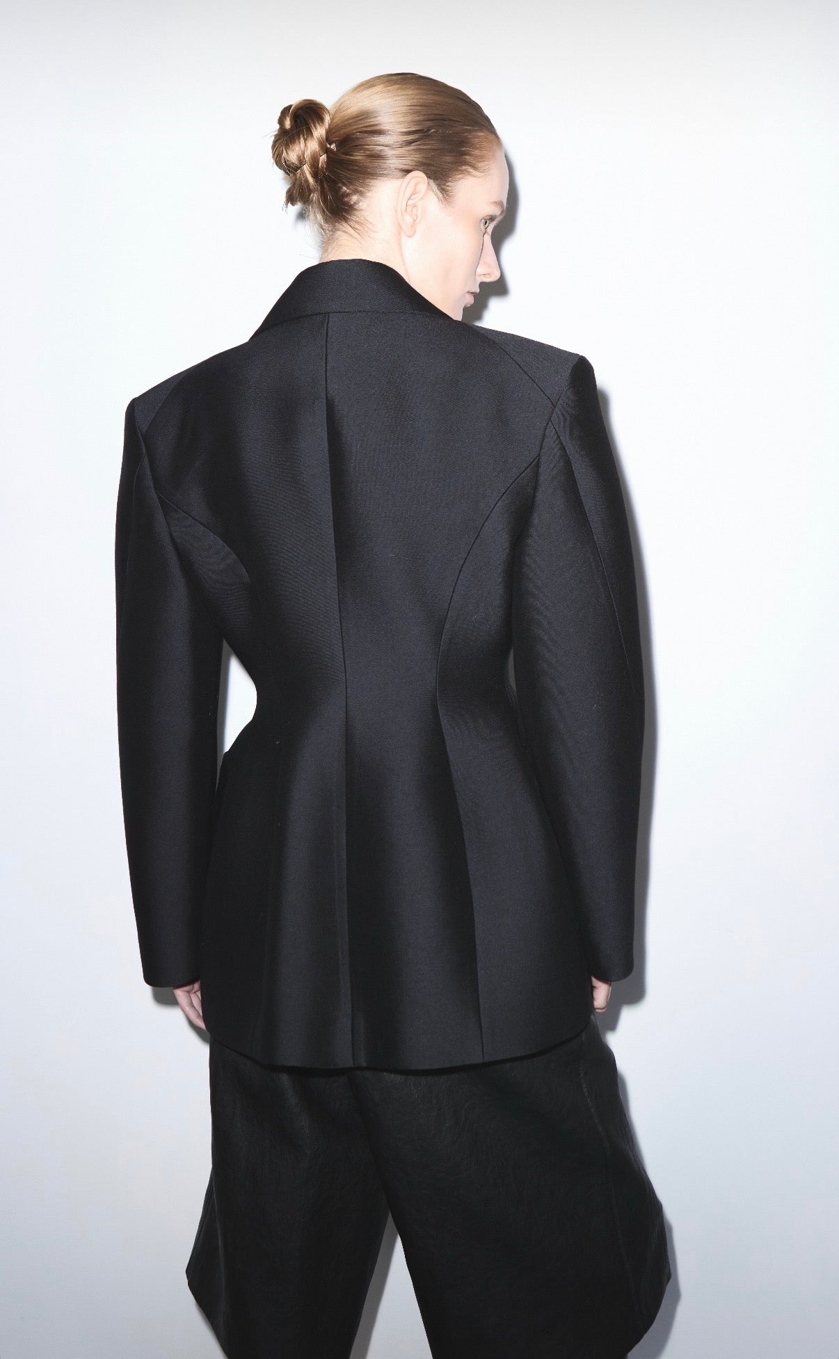 Demar Hourglass Blazer Onyx