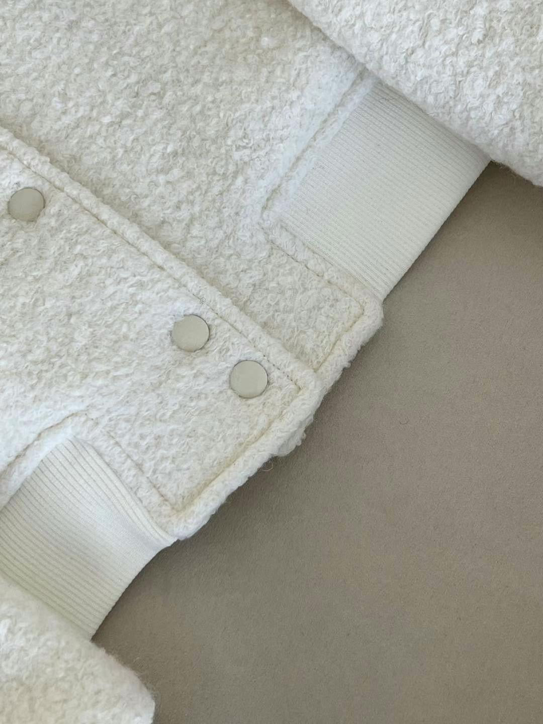 Viky Wool Bouclé Bomber Milk