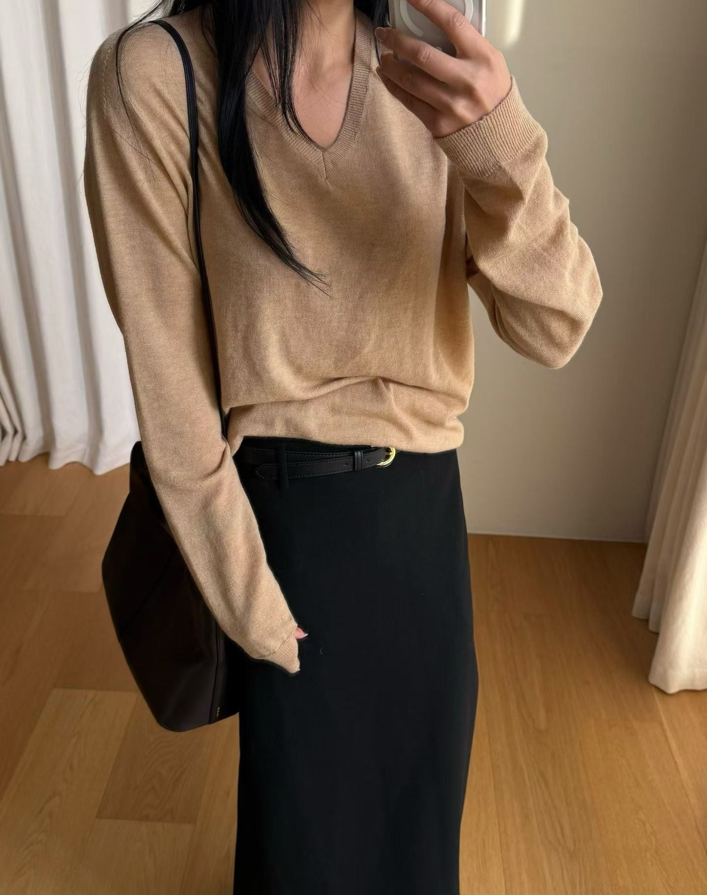 Kyle V Neck Wool Knit Biscuit