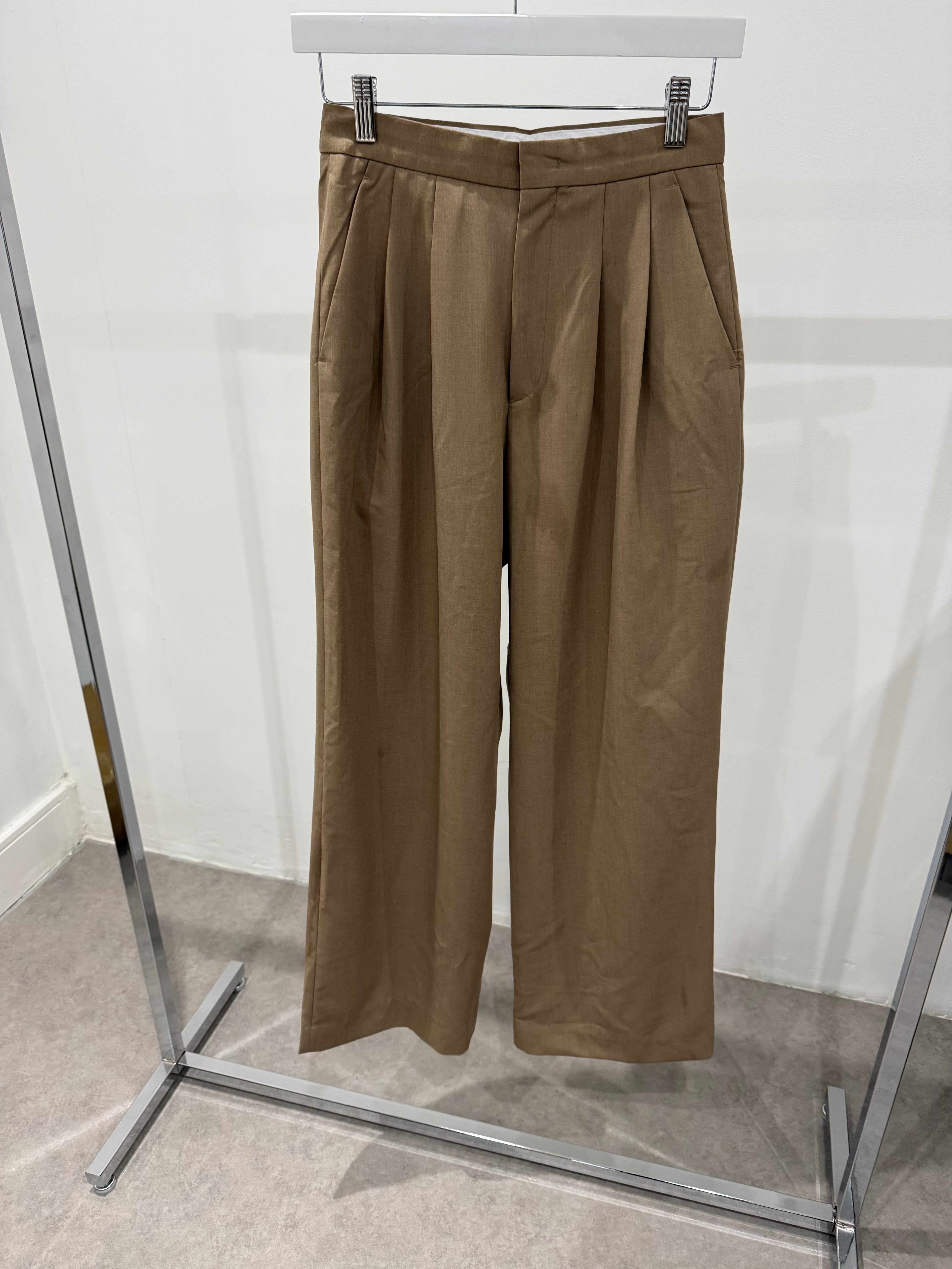 Pintuck Trousers Beige
