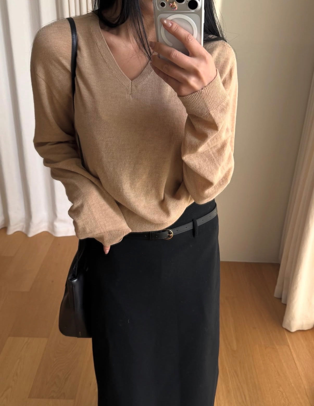 Kyle V Neck Wool Knit Biscuit