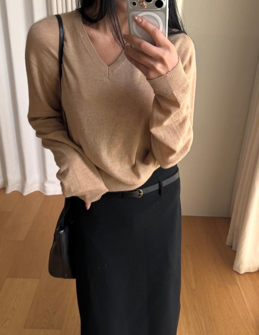 Kyle V Neck Wool Knit Biscuit