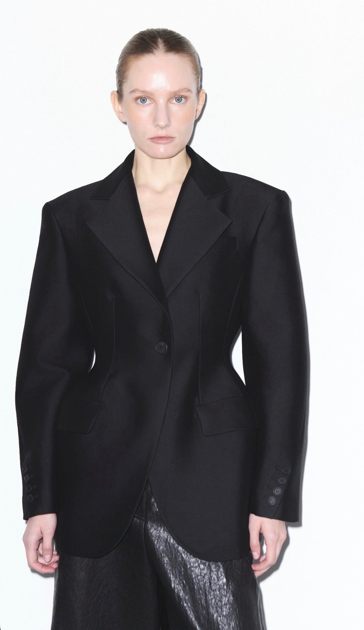 Demar Hourglass Blazer Onyx