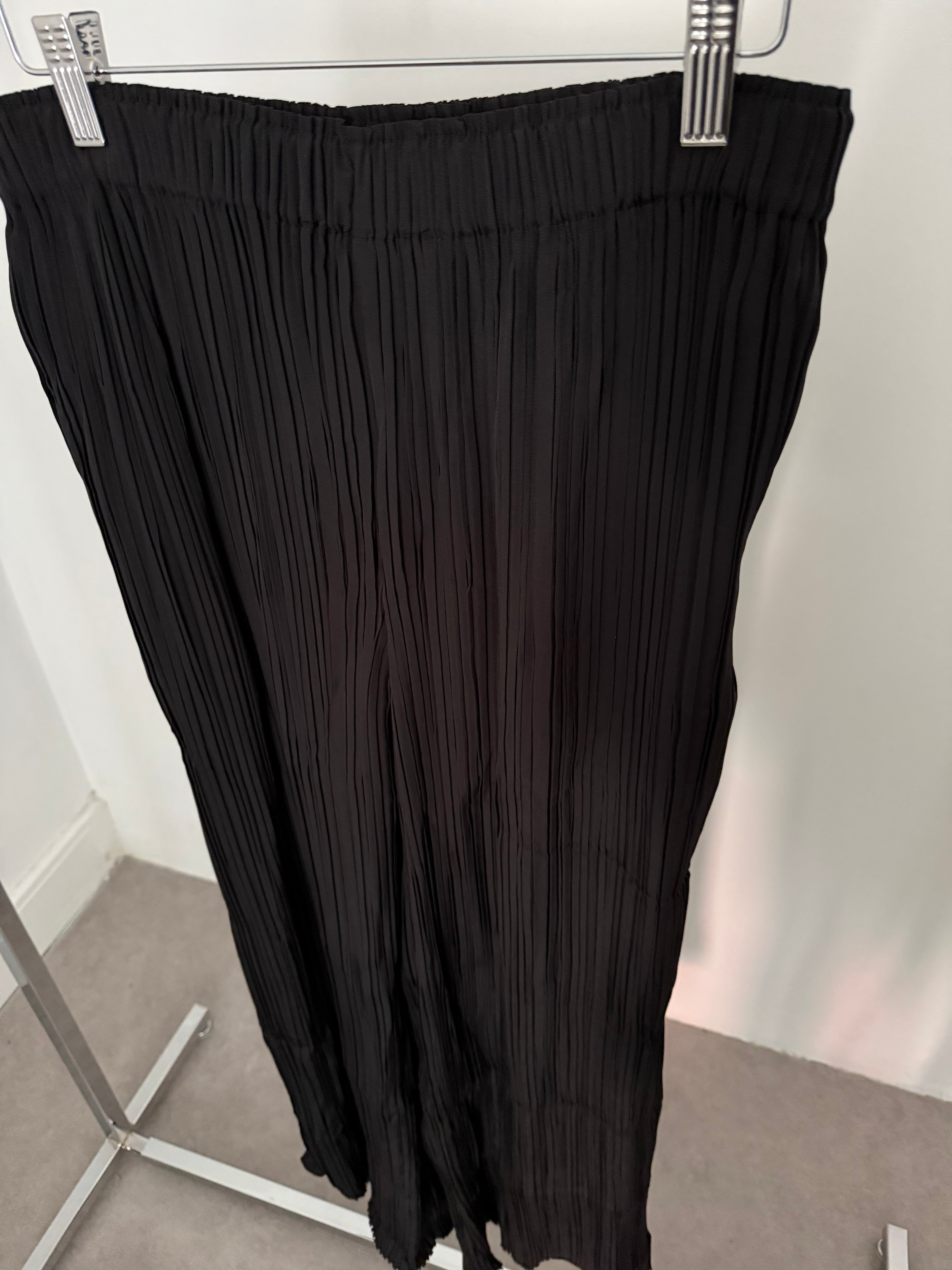 Silk Plisse Trousers Black