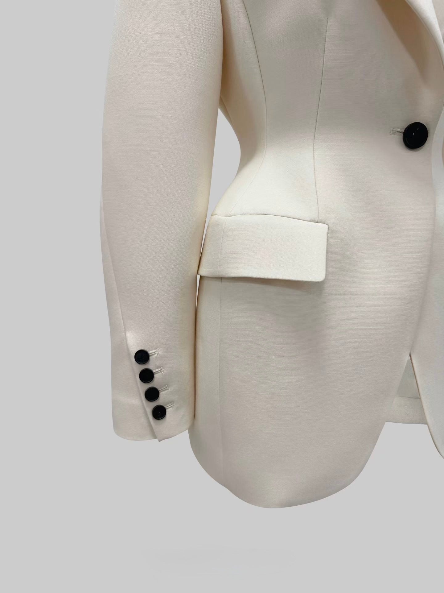 Demar Hourglass Blazer Ecru